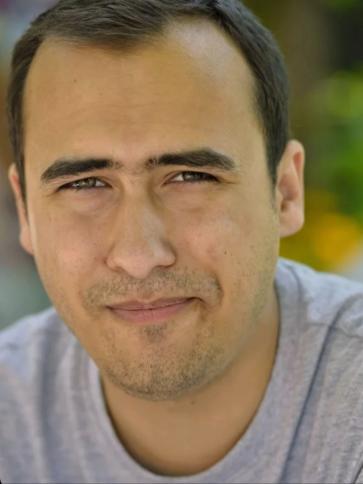 Levente, 24 éves bajai társkereső férfi profil fotója
