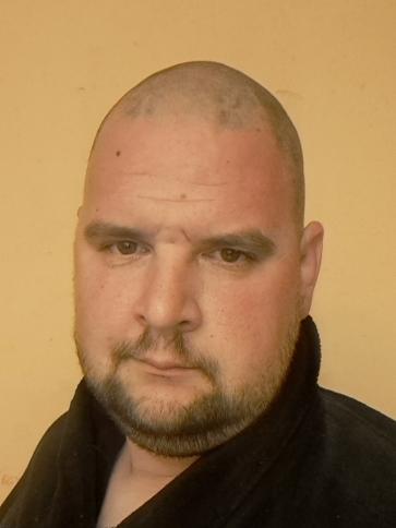 Dani, 31 éves baracskai társkereső férfi profil fotója