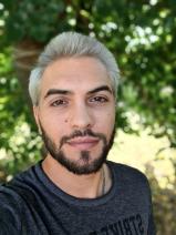 Sziasztok! Béla vagyok. Komoly Pest megyei párkereső nők jelentkezését várom.