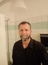 Sziasztok! Tomi vagyok. Komoly Budapest XIV. kerületi párkereső nők jelentkezését várom.