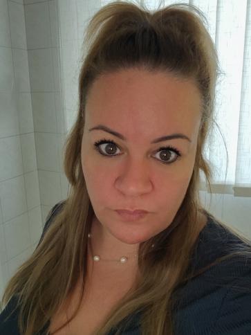Szilvi, 46 éves Budapest XX. kerületi társkereső nő profil fotója Szilvi, 46 éves Budapest XX. kerületi társkereső nő profil fotója