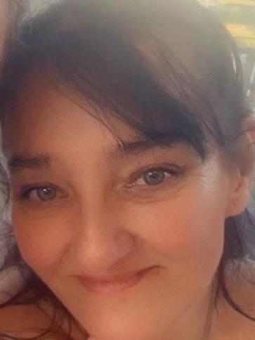 Anita, 53 éves egri társkereső nő profil fotója Anita, 53 éves egri társkereső nő profil fotója
