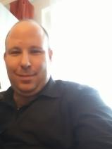 Sziasztok! István vagyok. Online Csongrád megyei randizni vágyó nők kattinsatok a kedvenc gombra.