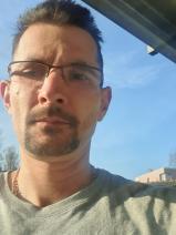 Sziasztok! Gyula vagyok. Komoly svájci párkereső nők jelentkezését várom. Sziasztok! Gyula vagyok. Komoly svájci párkereső nők jelentkezését várom.