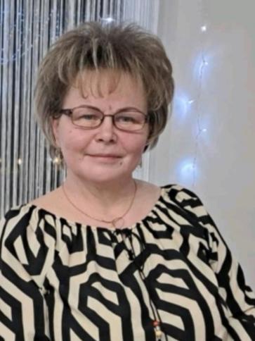 Kata, 55 éves nyíregyházi társkereső nő profil fotója Kata, 55 éves nyíregyházi társkereső nő profil fotója