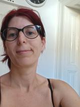 Sziasztok! Barbara vagyok. Komoly Budapest XIV. kerületi társkereső férfiak jelentkezését várom.