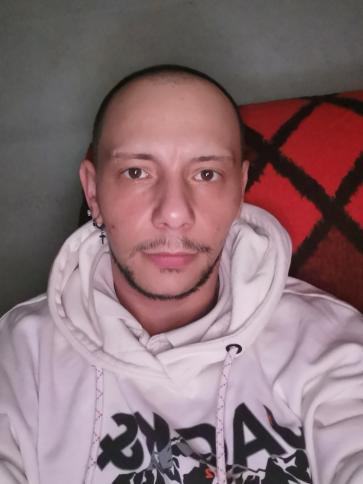 János, 31 éves Budapest XIX. kerületi társkereső férfi profil fotója