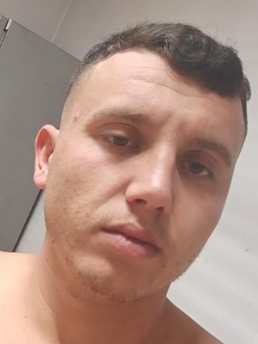 Csaba, 23 éves vajai társkereső férfi profil fotója