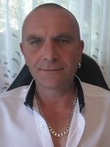 Sziasztok! Lajos vagyok. Komoly kecskeméti párkereső nők jelentkezését várom.