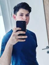 Sziasztok! Patrik vagyok. Komoly Komárom-Esztergom megyei párkereső nők jelentkezését várom.