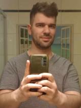 Sziasztok! Attila vagyok. Online Bács-Kiskun megyei randizni vágyó nők kattinsatok a kedvenc gombra.