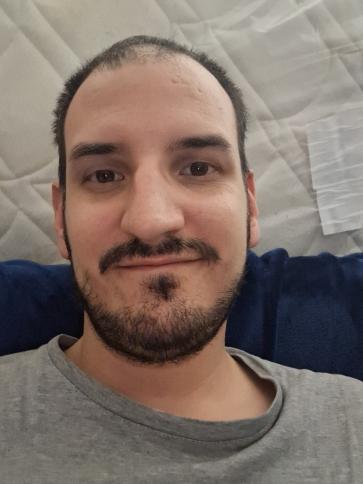 Péter, 35 éves Budapest XIII. kerületi társkereső férfi profil fotója