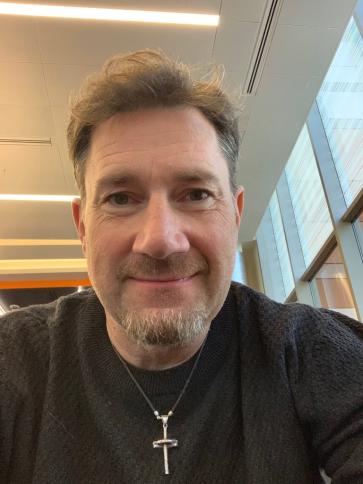 Tamás, 49 éves Amerikai Egyesült Államok kerületi társkereső férfi profil fotója