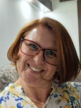 Sziasztok! Trixi vagyok. Komoly pécsi társkereső férfiak jelentkezését várom.