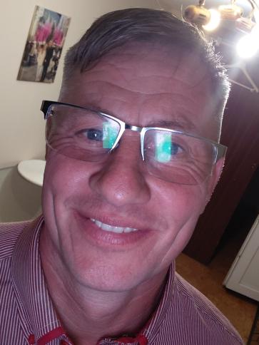 Rezső, 49 éves kecskeméti társkereső férfi profil fotója