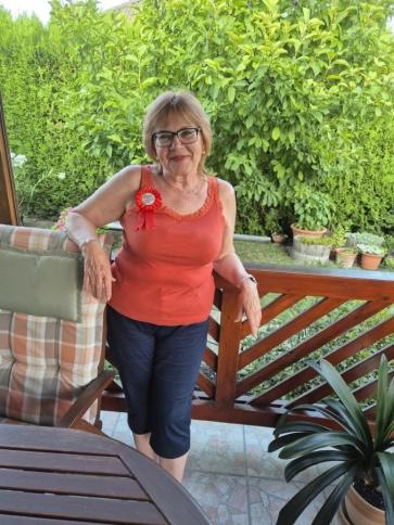 Éva, 70 éves mosonmagyaróvári társkereső nő profil fotója