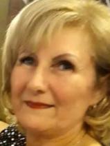 Sziasztok! Tünde vagyok. Komoly Somogy megyei társkereső férfiak jelentkezését várom.