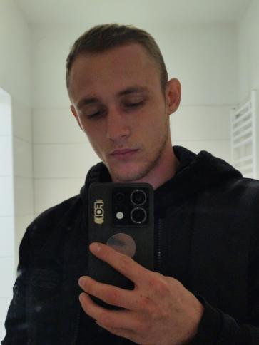 Nikolas, 27 éves ausztriai társkereső férfi profil fotója