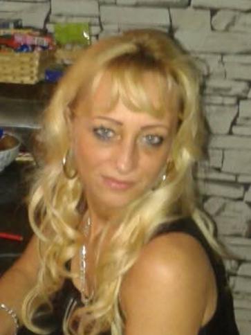 Barbi, 35 éves jánossomorjai társkereső nő profil fotója