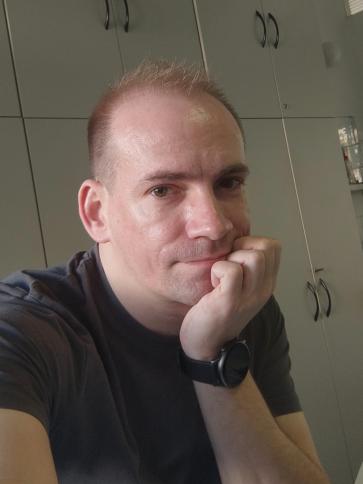 Olivér, 39 éves Budapest XIII. kerületi társkereső férfi profil fotója