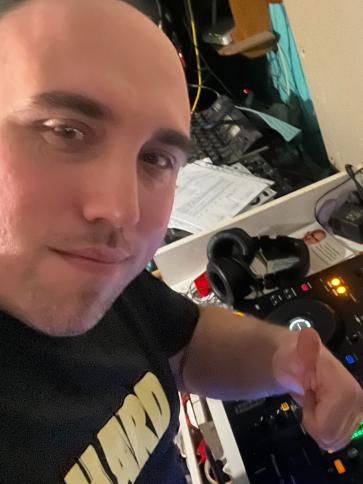 Gábor, 41 éves győri társkereső férfi profil fotója