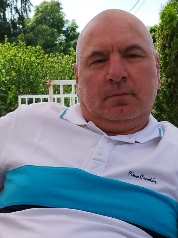 Dániel, 51 éves pécsi társkereső férfi profil fotója