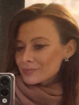 Sziasztok! Anikó vagyok. Komoly kecskeméti társkereső férfiak jelentkezését várom.