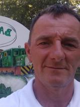 Sziasztok! Péter vagyok. Online Somogy megyei randizni vágyó nők kattinsatok a kedvenc gombra.