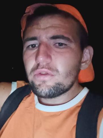 Gábor, 23 éves ágasegyházai társkereső férfi profil fotója