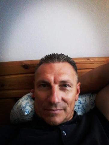 Jani, 55 éves tokaji társkereső férfi profil fotója