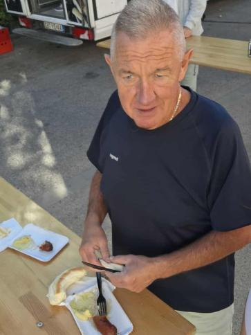 Géza, 64 éves ajkai társkereső férfi profil fotója