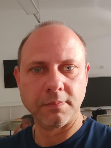 Balázs, 48 éves ajkai társkereső férfi profil fotója