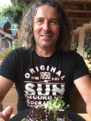 Edgar, 56 éves svájci társkereső férfi profil fotója