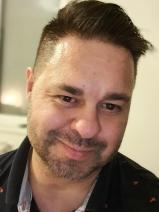 Sziasztok! Ferenc vagyok. Komoly Budapest XIII. kerületi párkereső nők jelentkezését várom.