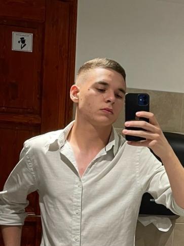 Levente, 19 éves Budapest XIX. kerületi társkereső férfi profil fotója