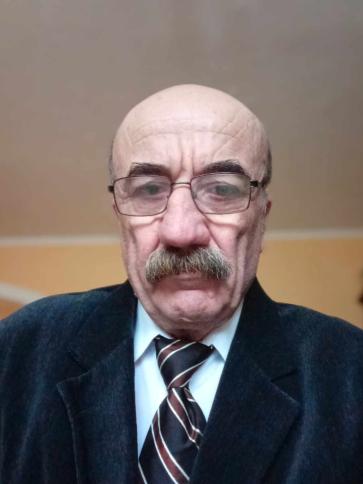 Géza, 65 éves sárospataki társkereső férfi profil fotója