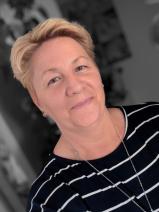 Sziasztok! Angelika vagyok. Komoly ausztriai társkereső férfiak jelentkezését várom.