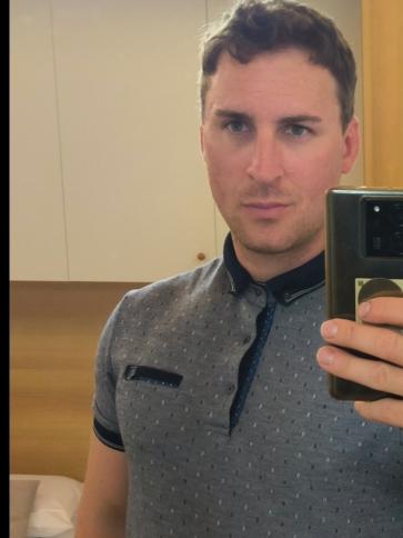 Ákos, 36 éves németországi társkereső férfi profil fotója