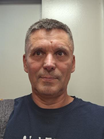 Alex, 63 éves Budapest XI. kerületi társkereső férfi profil fotója