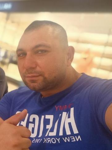 László, 23 éves abaújalpári társkereső férfi profil fotója