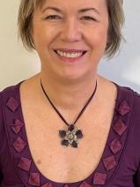 Sziasztok! Judit vagyok. Komoly soproni társkereső férfiak jelentkezését várom.