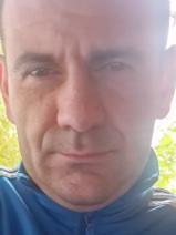 Sziasztok! Sándor vagyok. Komoly székesfehérvári párkereső nők jelentkezését várom.