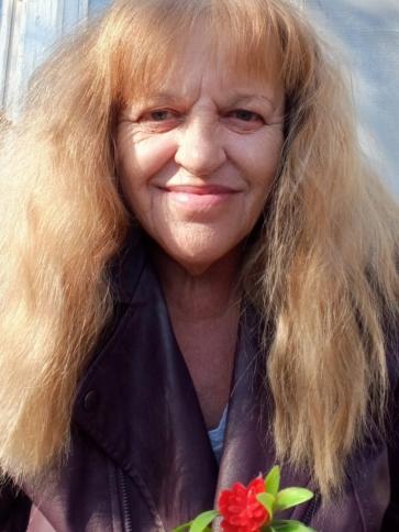 Terézia, 71 éves pilisvörösvári társkereső nő profil fotója