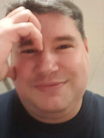 László, 48 éves egri társkereső férfi profil fotója