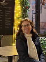 Sziasztok! Franciska vagyok. Igényes romániai párkereső férfit keresek.