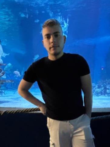 Márk, 24 éves tatabányai társkereső férfi profil fotója
