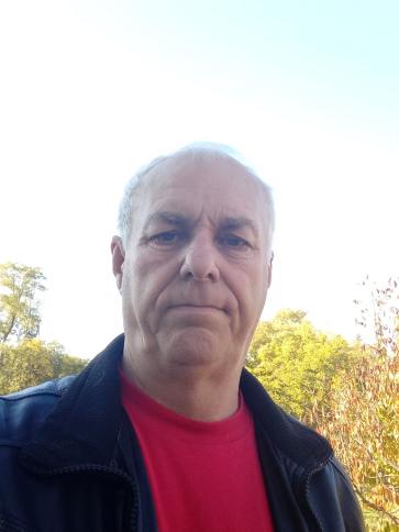 Miklós, 69 éves székesfehérvári társkereső férfi profil fotója