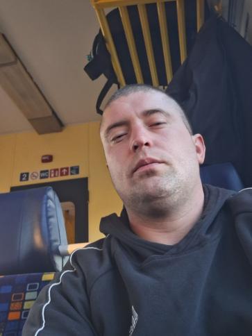 Tomi, 31 éves szurdokpüspöki társkereső férfi profil fotója