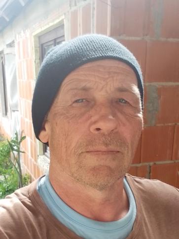 Vince, 54 éves somogyudvarhelyi társkereső férfi profil fotója