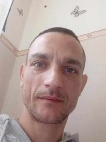 Sanya, 39 éves Budapest III. kerületi társkereső férfi profil fotója